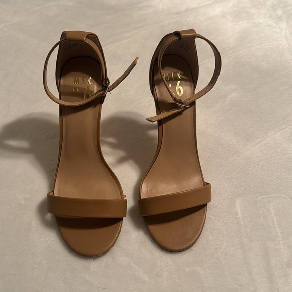 Mix No. 6 heels, size 8 - Picture 6 of 8
